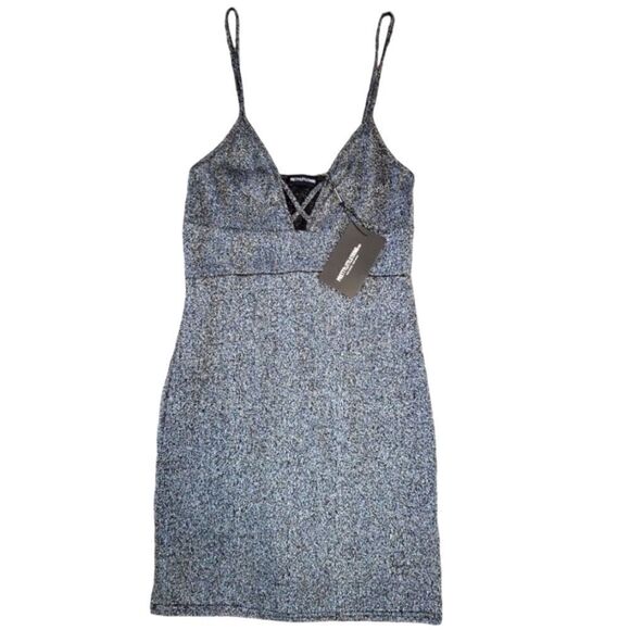 NWT PRETTYLITTLETHING SILVER GLITTER CROSS FRONT PLUNGE BODYCON DRESS SZ.6 - Picture 1 of 4